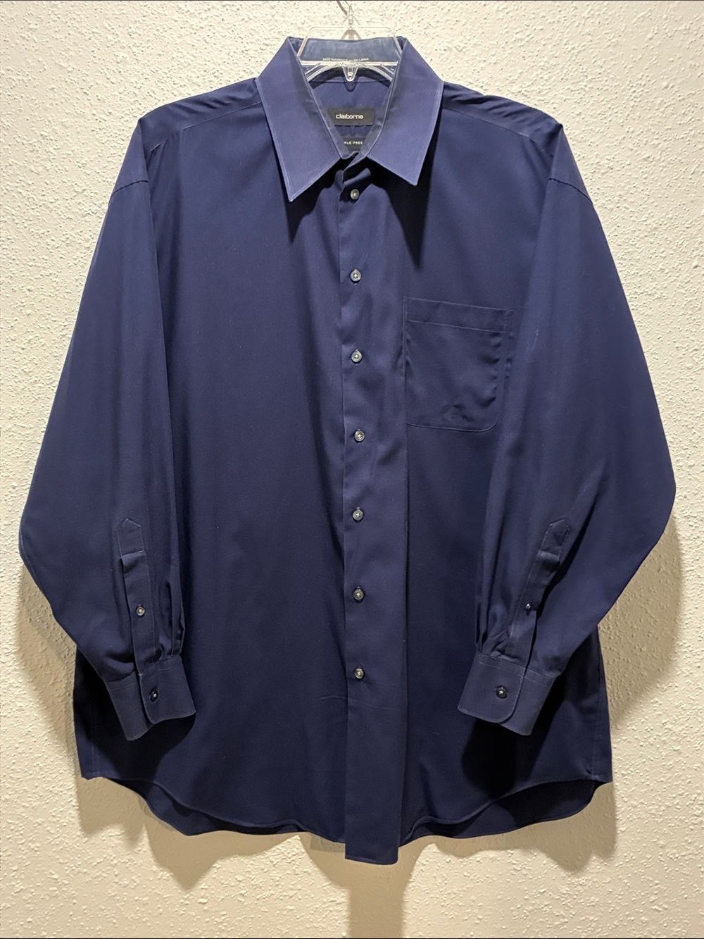 Claiborne Men's Navy Blue Long-Sleeve Dress Shirt
